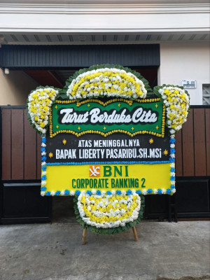 Papan Bunga Duka di Tipar Raya