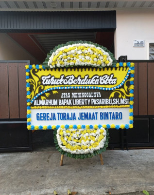 Papan Bunga Duka di Tipar Raya